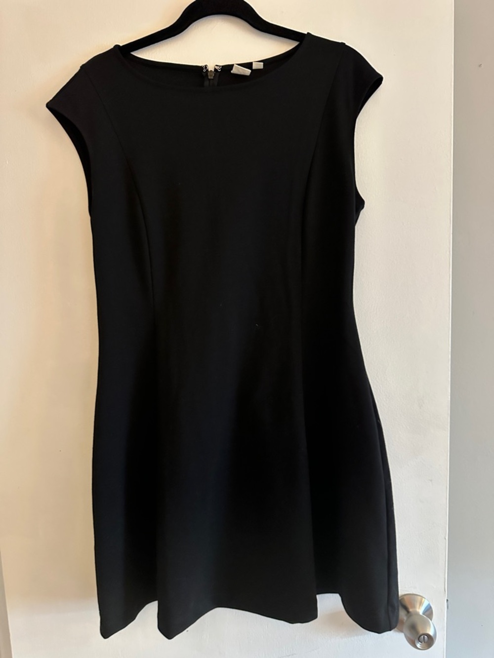 GAP Black Cap-Sleeve Fit & Flare Mini Dress